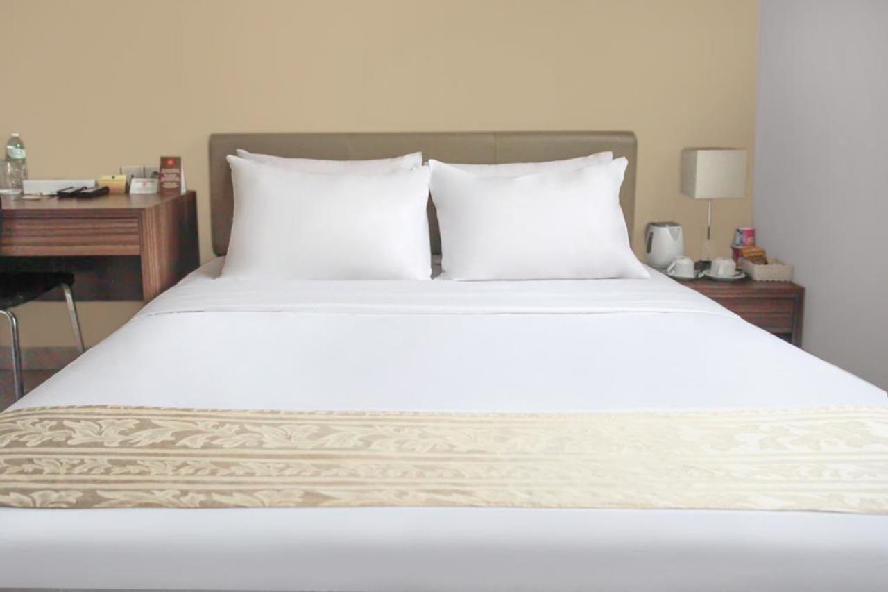 LeGreen Suite Gatot Subroto Jakarta Bagian luar foto