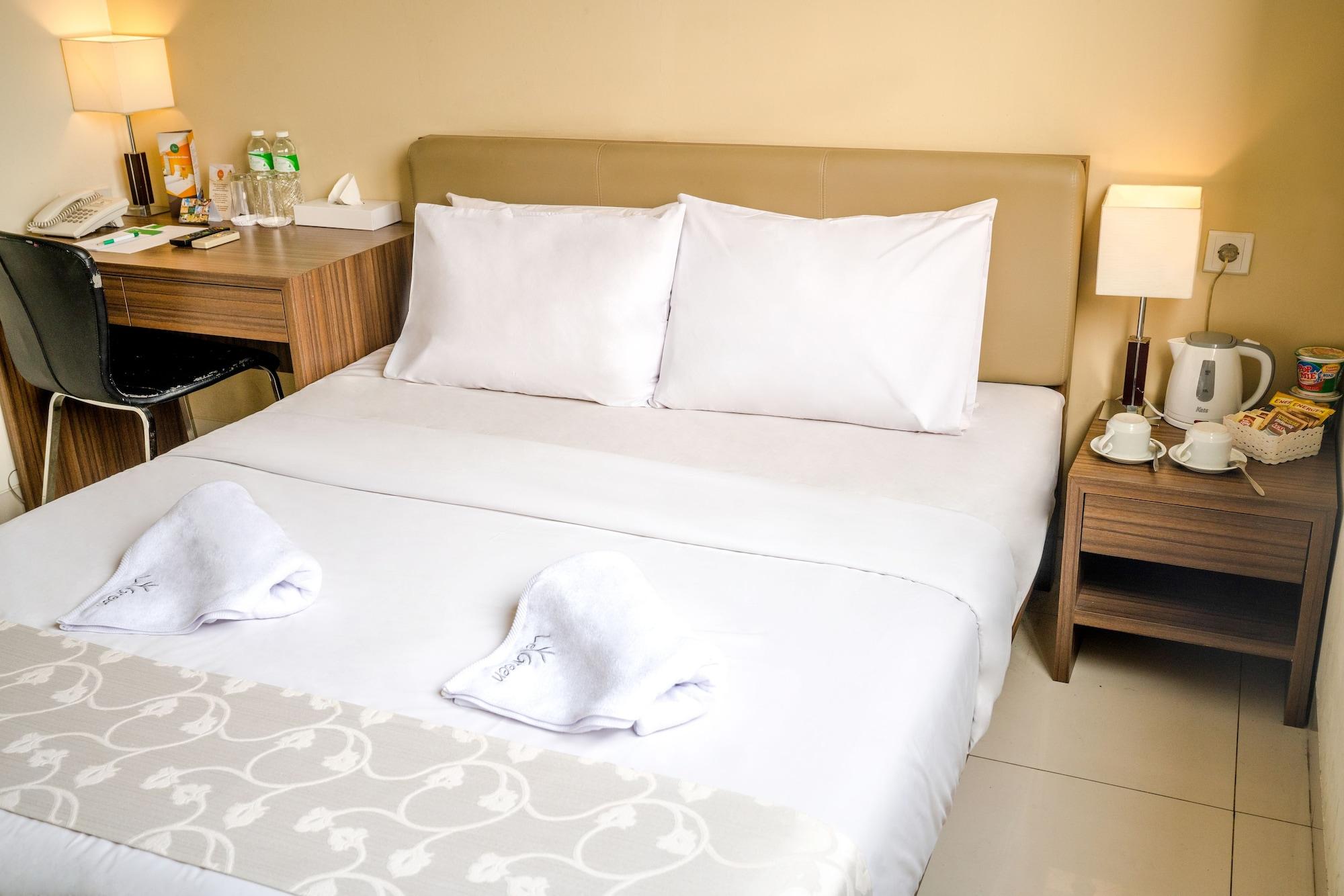 LeGreen Suite Gatot Subroto Jakarta Bagian luar foto