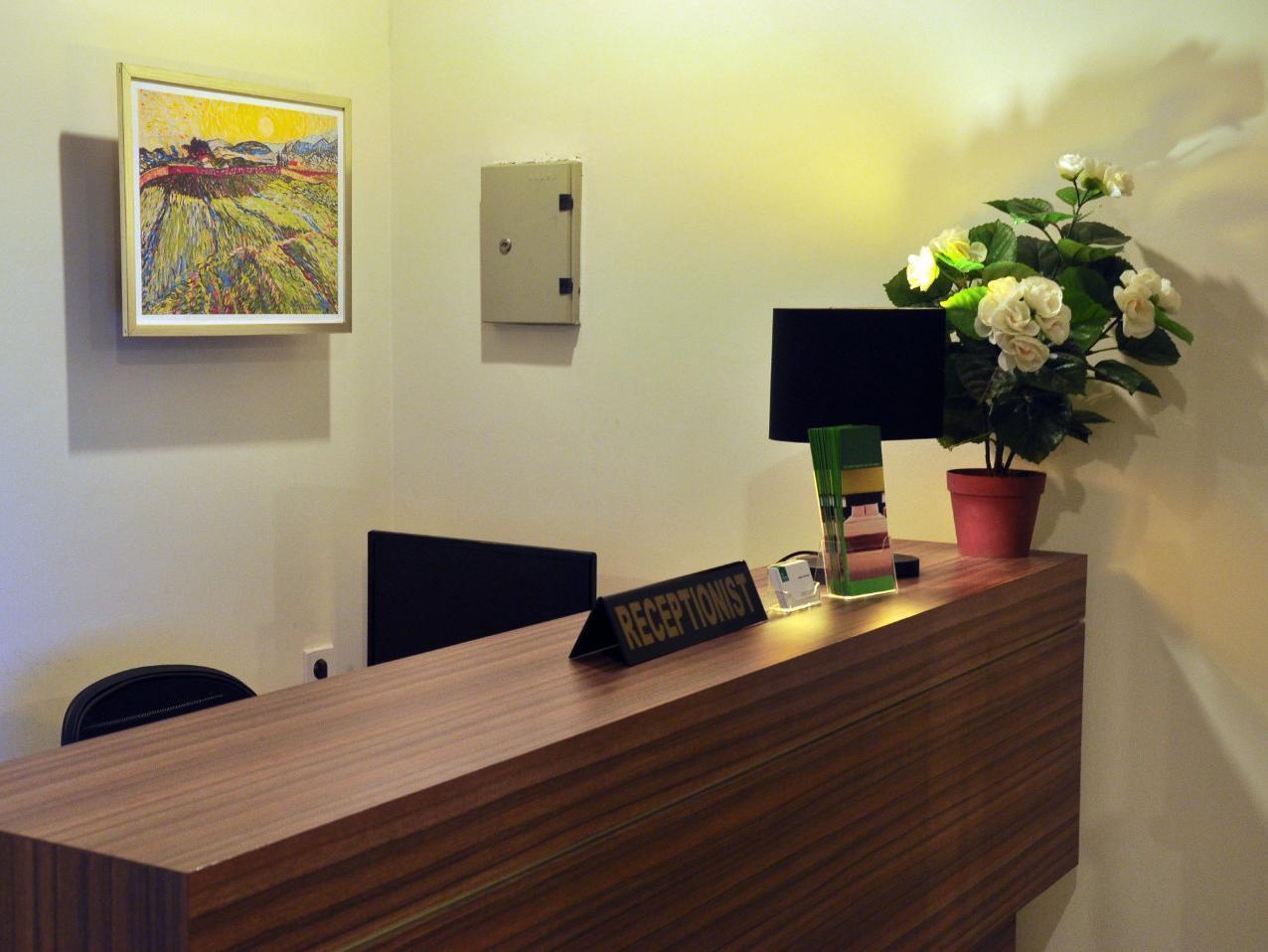 LeGreen Suite Gatot Subroto Jakarta Bagian luar foto